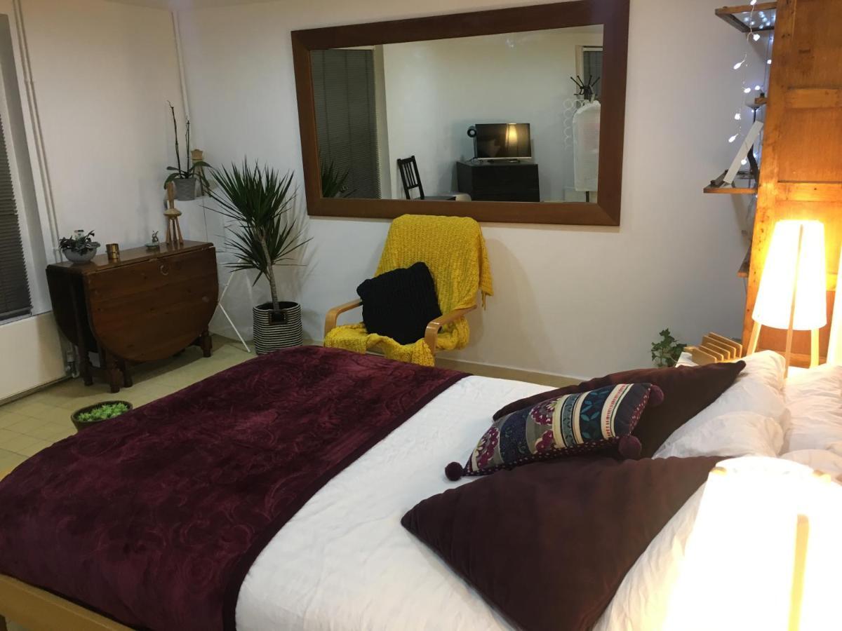 Chalk Farm Studio Apartment