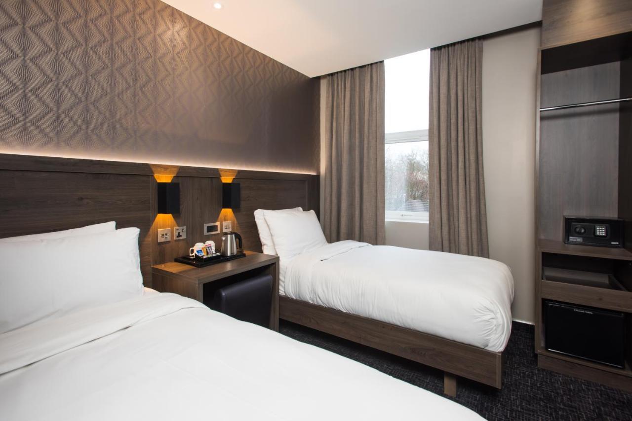 Brit Elephant Castle Hotel London