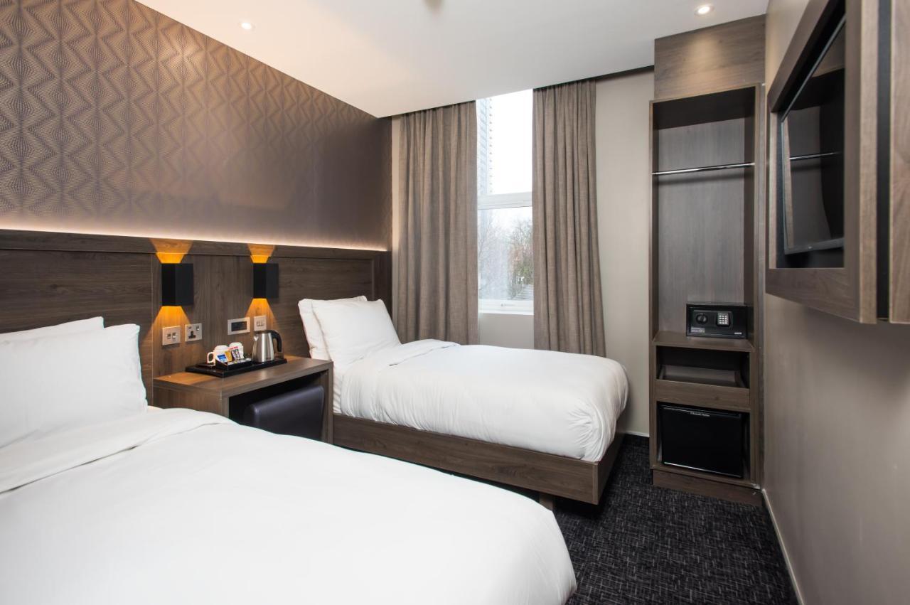 Brit Elephant Castle Hotel London