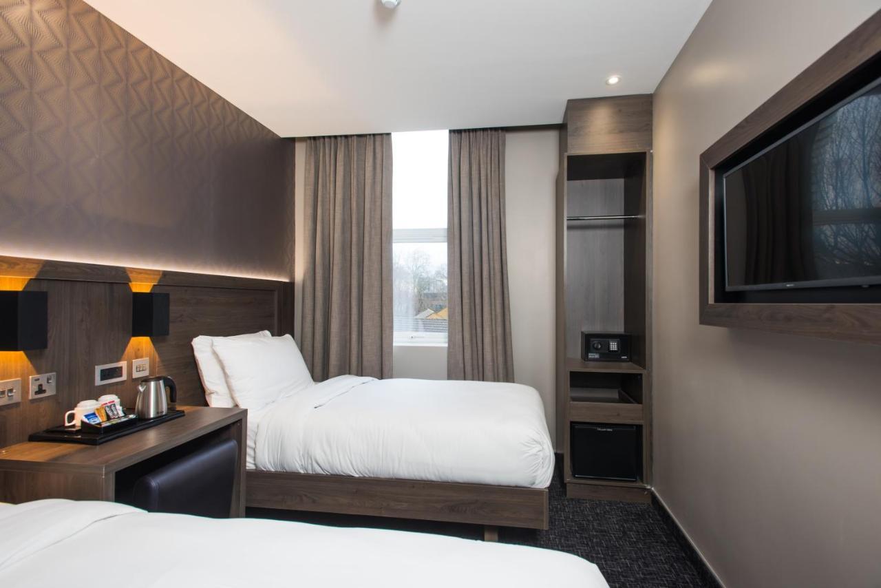Brit Elephant Castle 3*