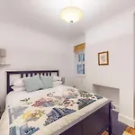 Stunning One Bedroom Apartment In Honor Oak