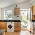 2 Bed Terraced House With Loft In Stratford London