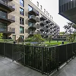 Rooms In Shared Luxury Flat