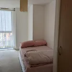 2 Bed 2 Baths Apt In Stratford