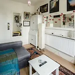 Stylish Central London Flat Near Tower Bridge