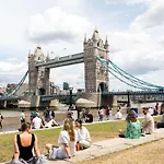 Stylish Central London Flat Near Tower Bridge
