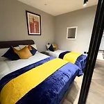Modern, Stylish Central London Apartment