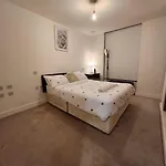 Sweethome Luxury Apartment