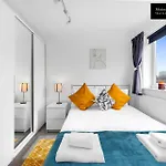 Caraway Heights 2Bedroom Apt Sleeps 6 In Canary Wharf, Free Parking, Near Excel, O2 & London City Airport By Maison Christo Property Short Lets & Serviced Accommodation