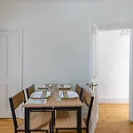 Pass The Keys Modern Simplicity 10Mins From Westfield, Stratford