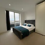Spacious 2 Bedroom Penthouse Retreat