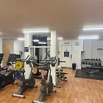 Specious Apartment In Canning Town