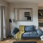 Stylish Central London Apartment with indoor Pool&Terrace with quiet view
