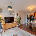 Vibrant & Modern 1Bd Flat - Hackney
