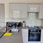 London Riverside Apartment Retreat