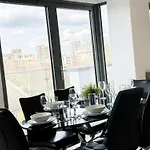 Contemporary Apartments With Private Terraces In Shoreditch, Hoxton, Islington