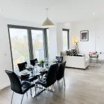 Contemporary Apartments With Private Terraces In Shoreditch, Hoxton, Islington