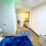 Cozy Ensuite In The Heart Of London