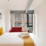 Modern Two Bed Apartment London