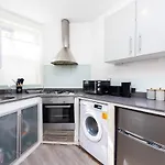 Classy 2 Bedroom Near Old Street Station