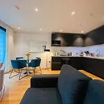 One Bedroom Near Tower Bridge