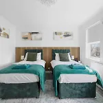 Pass The Keys Millfield Parkvilla 2Bed Sleeps 6 W Garden