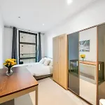 Londwell, Canary Wharf River Thames Balcony Retreat