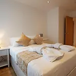 London City Hoxton 2 Bdr 2 Bath Balcony