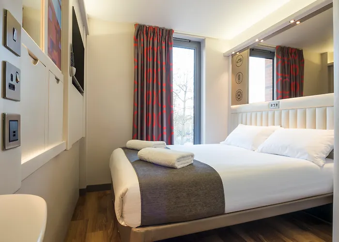 Point A Hotel London Canary Wharf