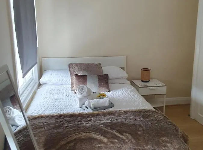 Cozy Bedroom C