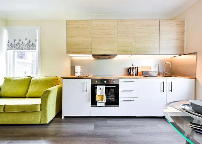 A Two Bedroom A Stride Away From Meridian Greenwich