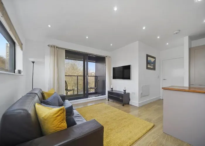 Modern 2-Bedroom, 2-Bath Apartment In Tower Bridge & London Bridge - Unbeatable Location & Transport Links