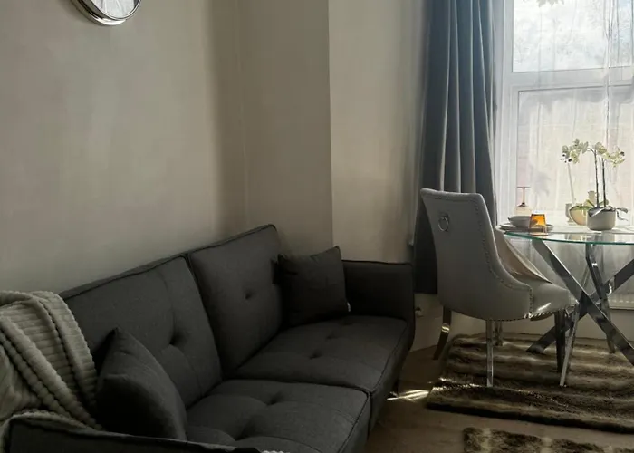 5 Min From Westfield, Stratford, Central , And Elizabeth Olympic Park With Free Netflix