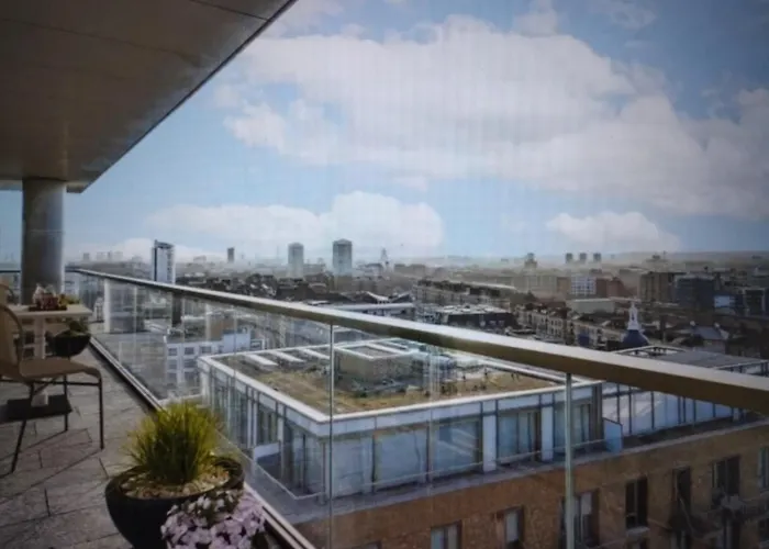 Golding\'S House Rooftop Apartment