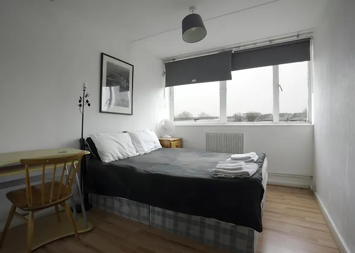 Double Room In Private Apartment