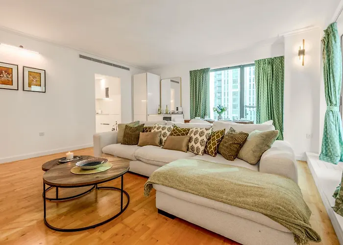 Bright 2Br In Canary With Balcony Wharf, 5 Min Tube