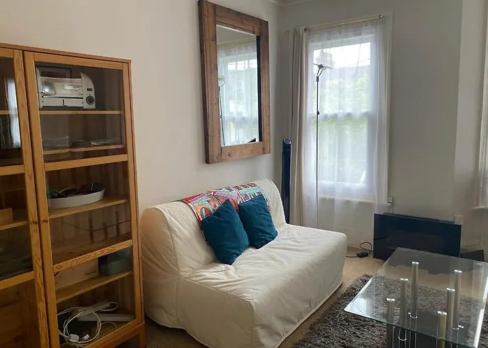 Astonishing 1-Bed Flat New Cross