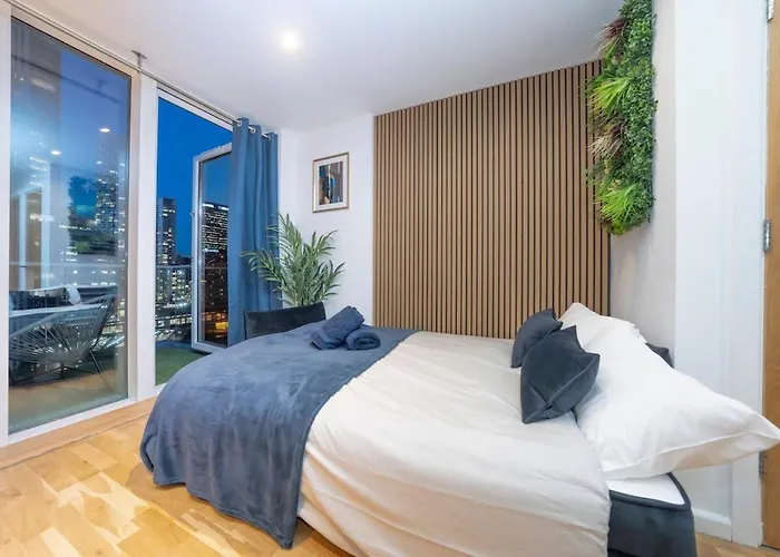 Top Floor Skyline Suite 1 Bed