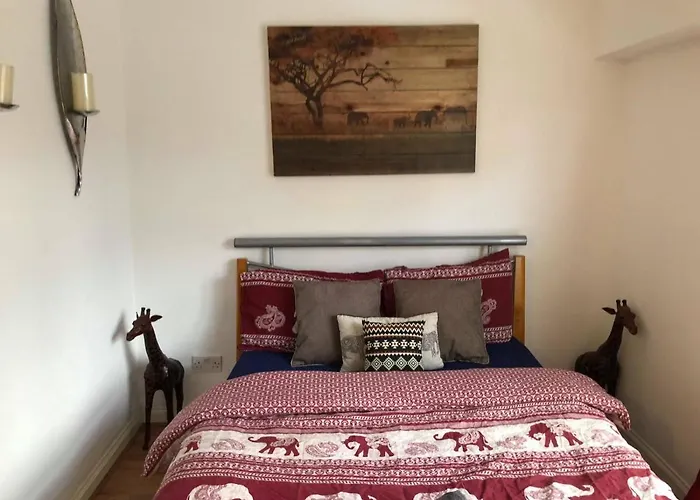 Commercial City Rooms
