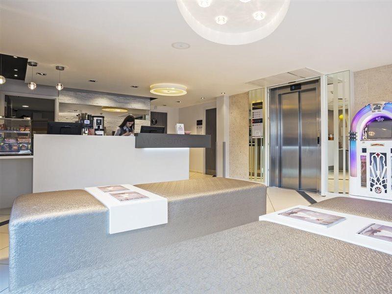 Point A Canary Wharf 3* London