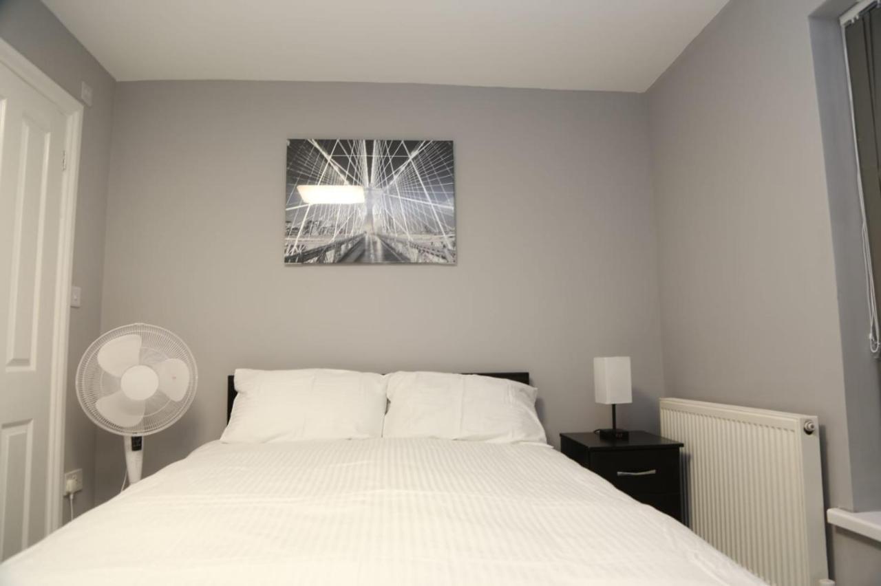 A A Guest Woolwich Guest house *