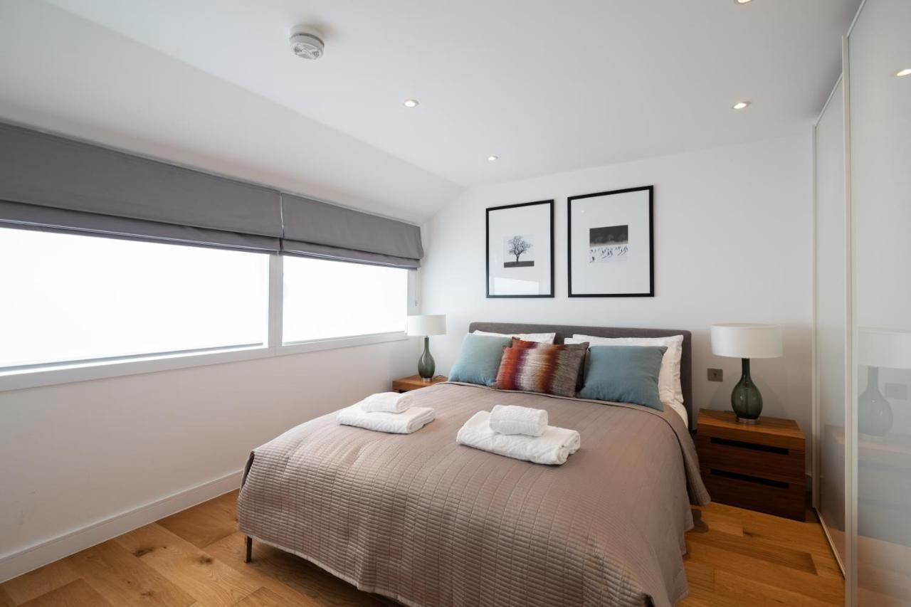 Apartment Trendy Queens Park Close To Hampstead By Underthedoormat London