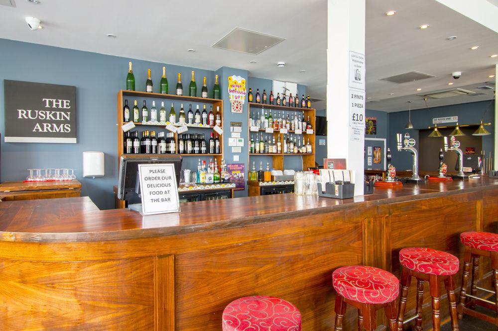 Hotel Ruskin 3*