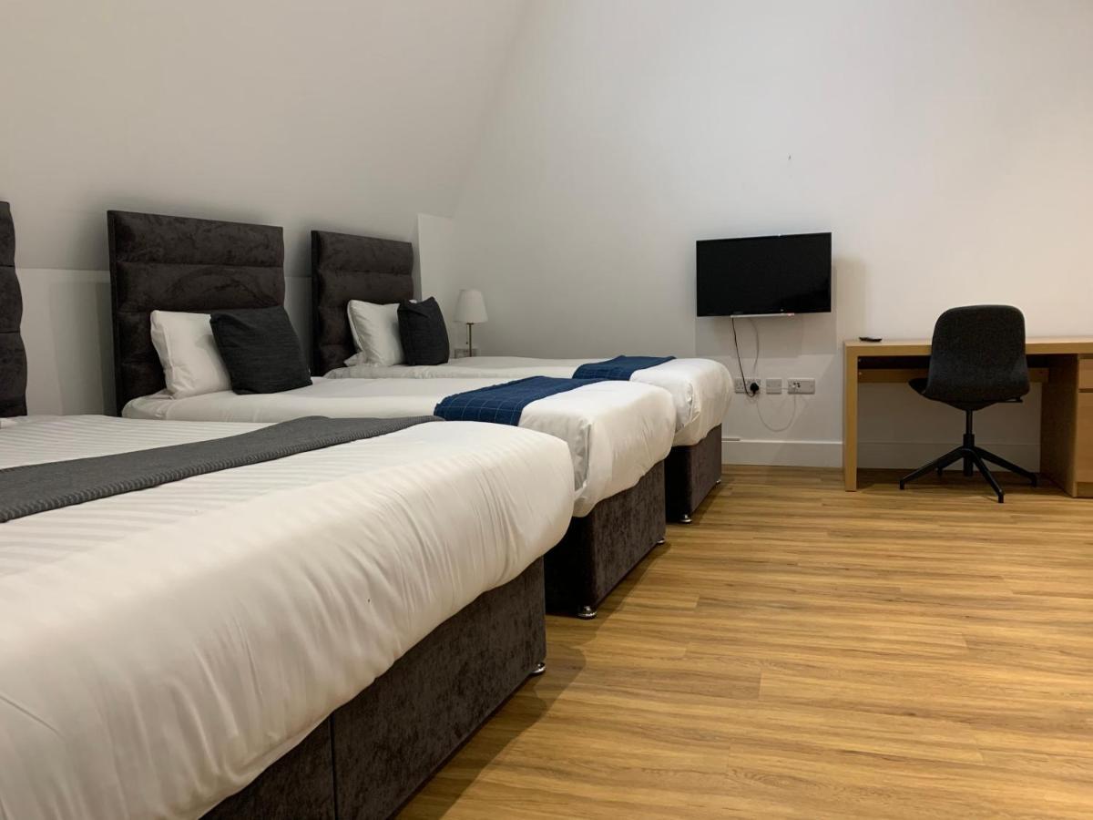 Simple Hotel *