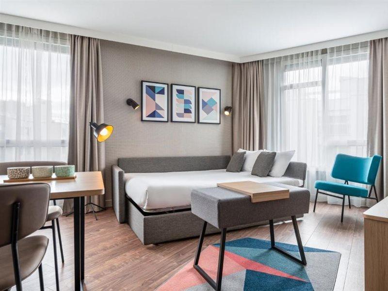 Aparthotel Adagio Stratford 4*