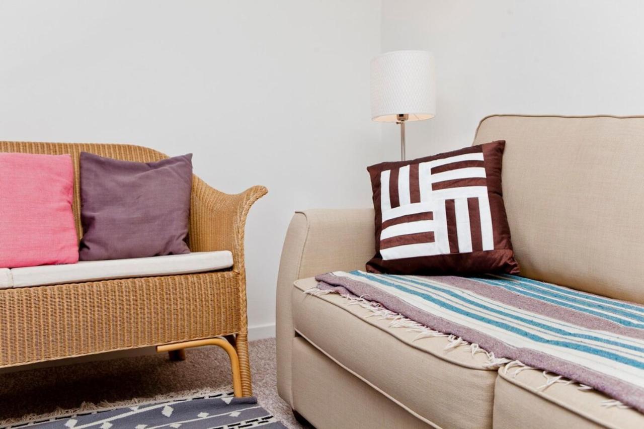 Warm East Sleeps 4 Apartment