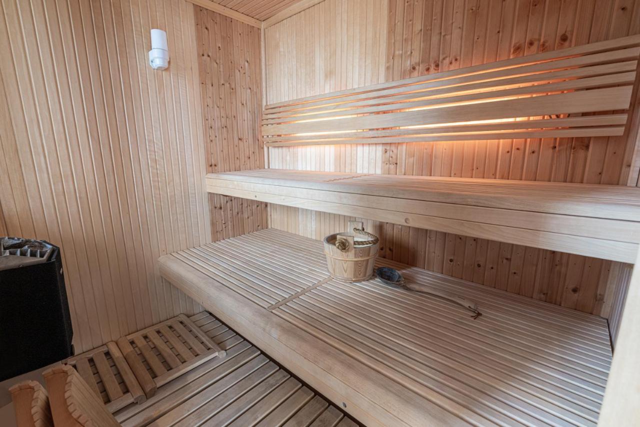 Apartment Charming Houseboat Featuring A Sauna London