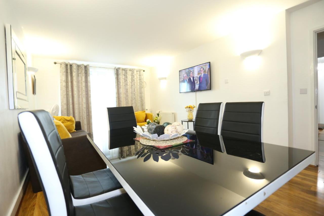 Apartment Lovely View 2 Beds 2 Bath Apartment,