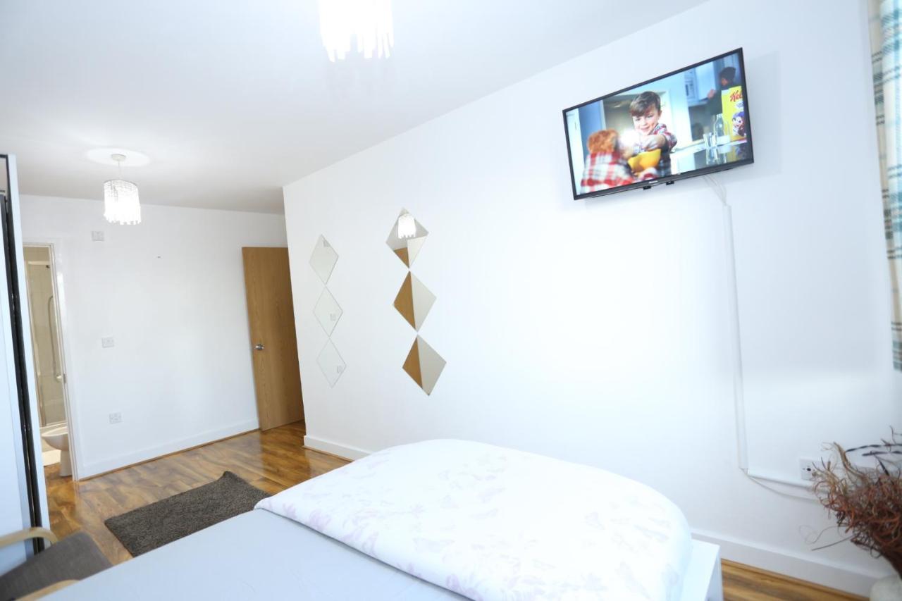 Lovely View 2 Beds 2 Bath Apartment, *
