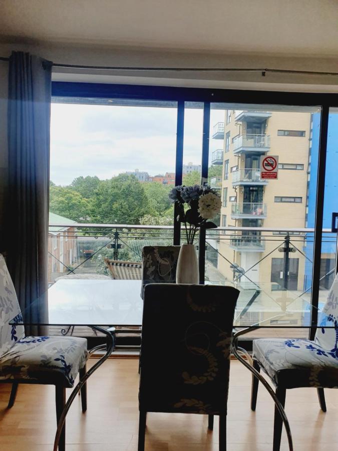 Luxury Canary Wharf With Free Parking Appartement *